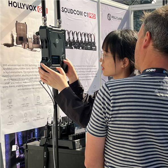 Hollyvox G51 Takes the Spotlight at PLASA Show London 2023